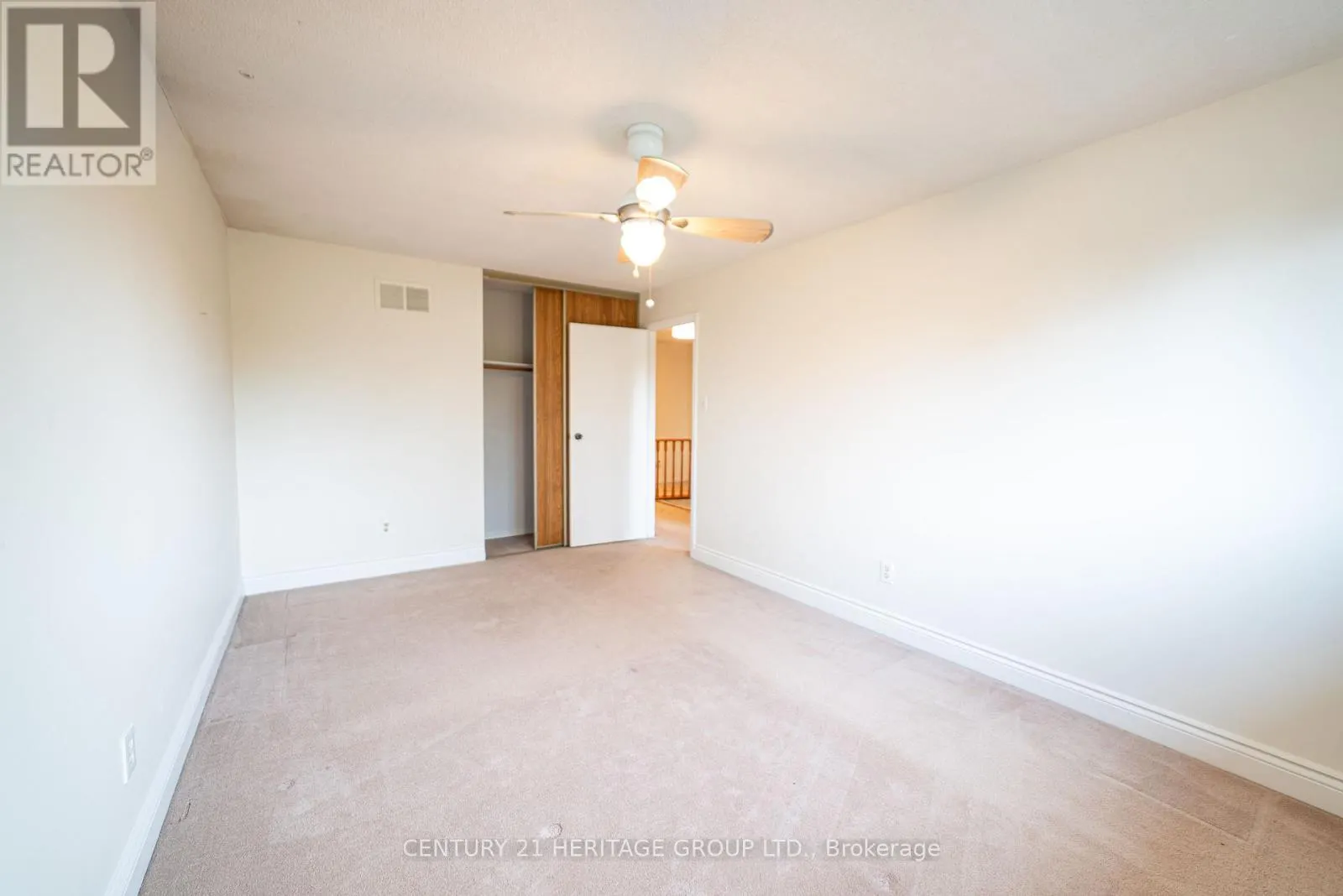 UPPER LEVEL - 42 PORTLAND CRESCENT