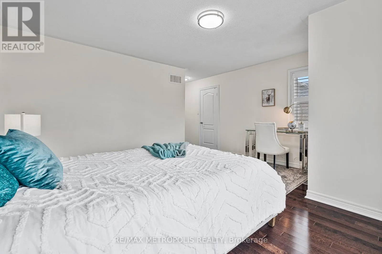 71 FORESTBROOK DRIVE