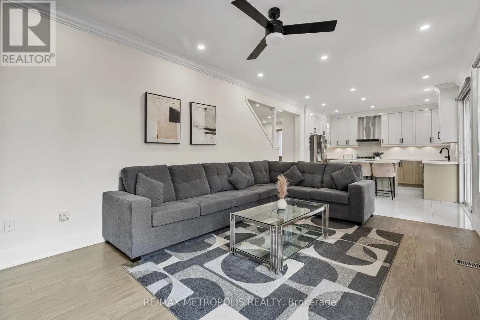 71 FORESTBROOK DRIVE