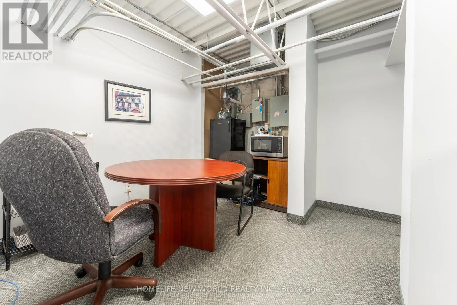 1 - 145 ROYAL CREST COURT