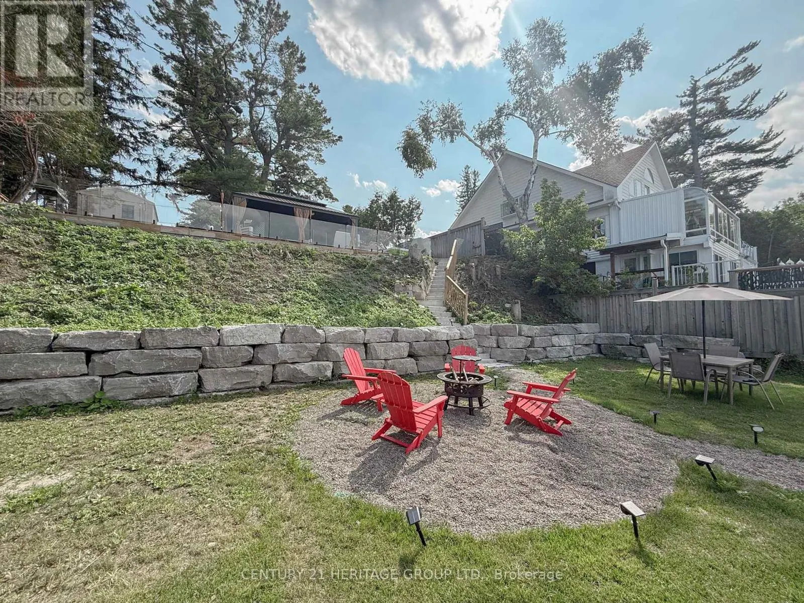 110 HEDGE ROAD