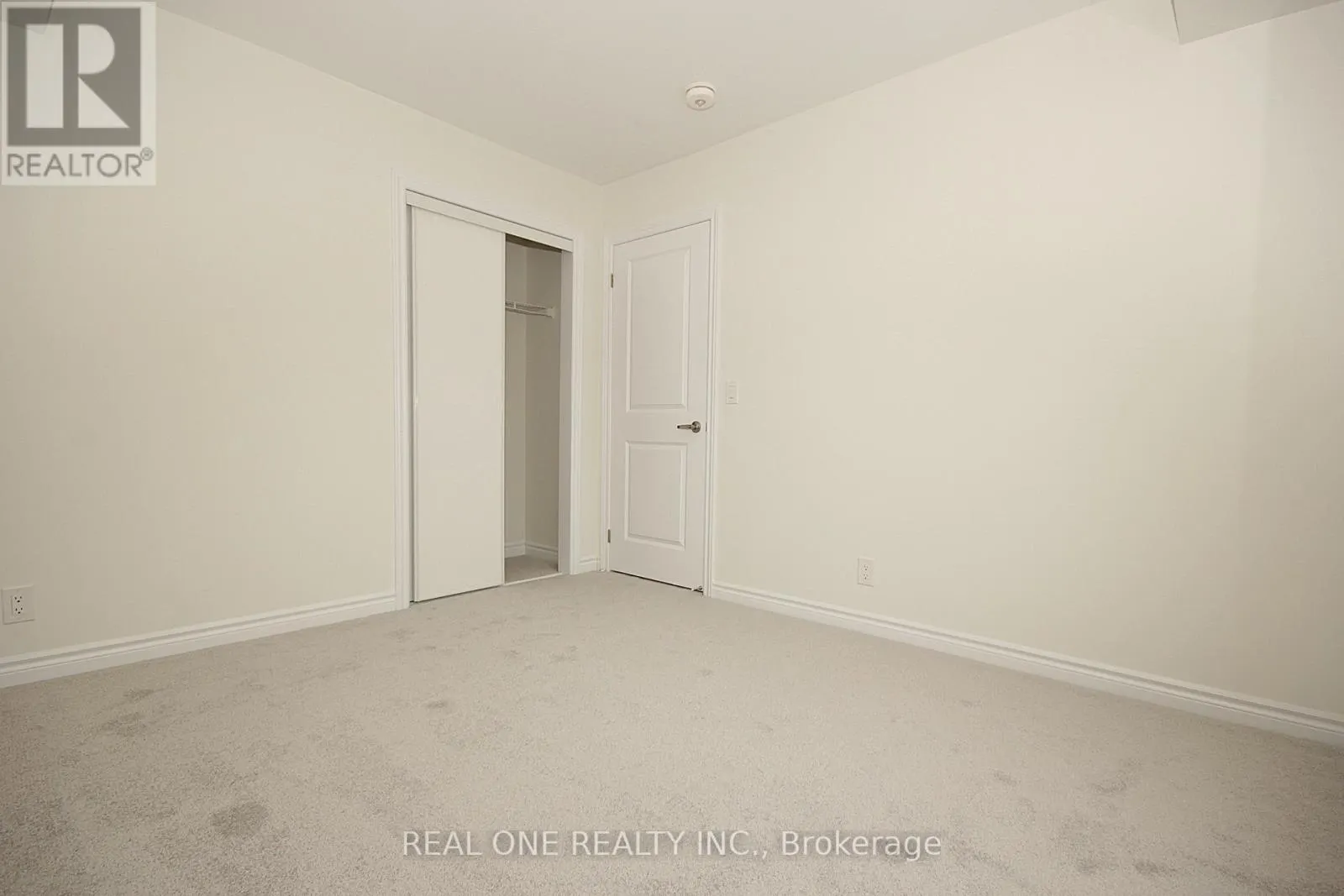11 GOTHENBURG LANE