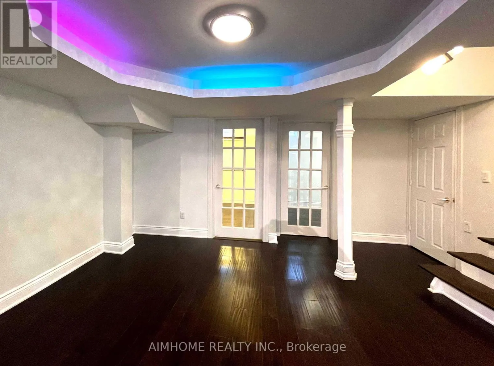 101 GRAND OAK DRIVE