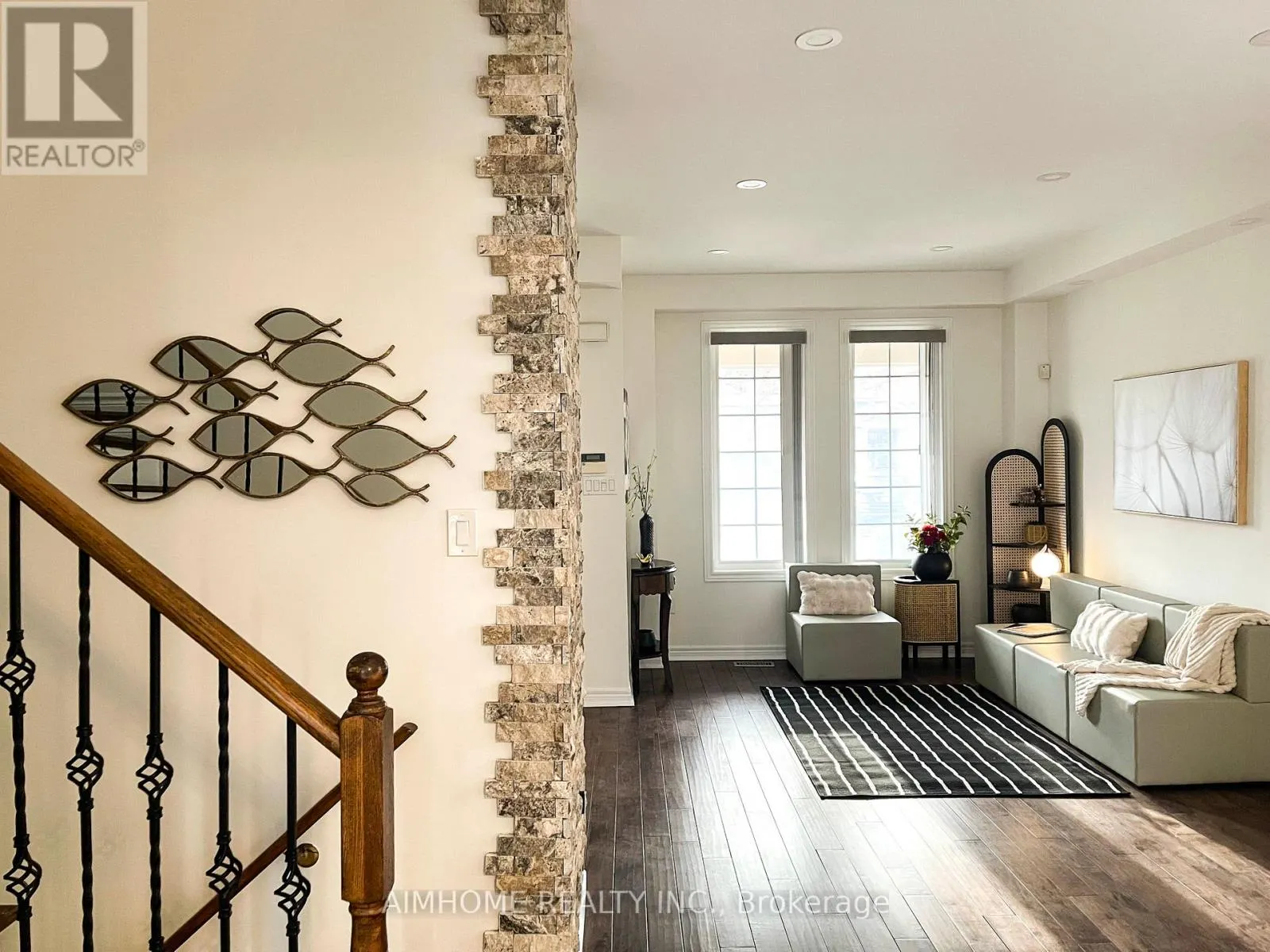 101 GRAND OAK DRIVE