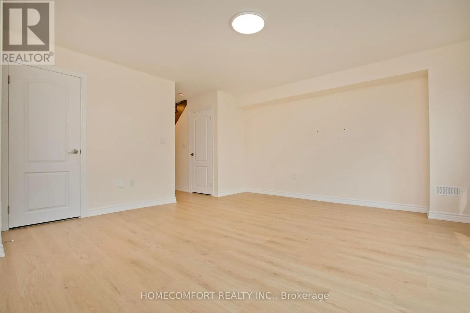 9 MILBOURNE LANE