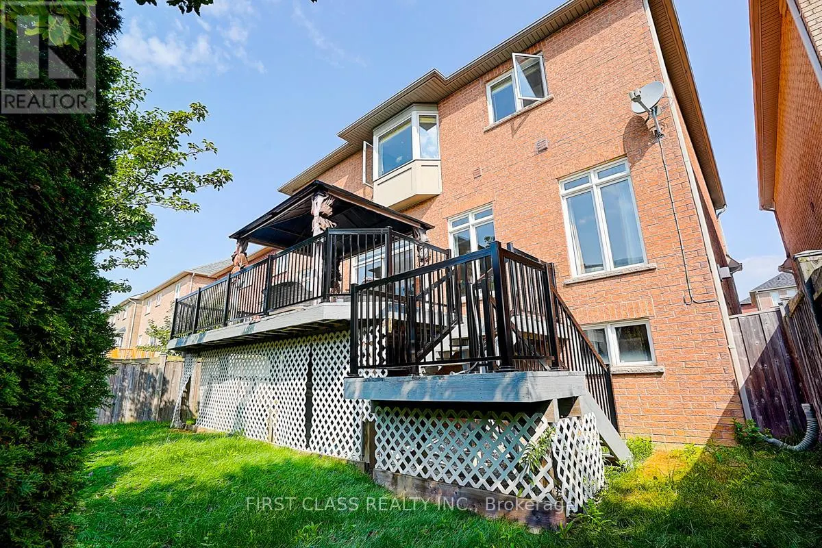 50 HAYFIELD CRESCENT