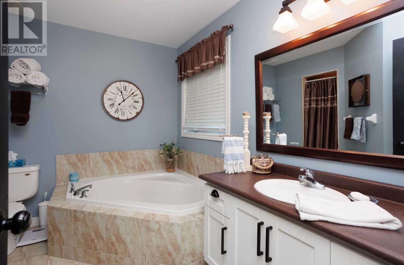 Listing N5864880 - Large Photo # 19