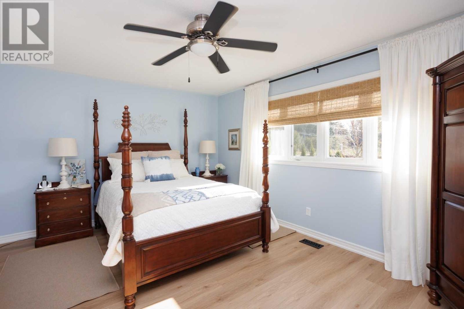Listing N5864880 - Large Photo # 17