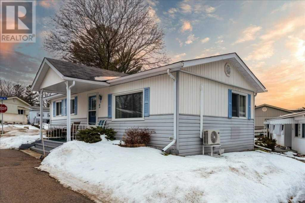 2 CEDAR CRT, Innisfil