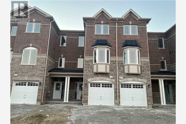 28 MILSON CRES, Essa