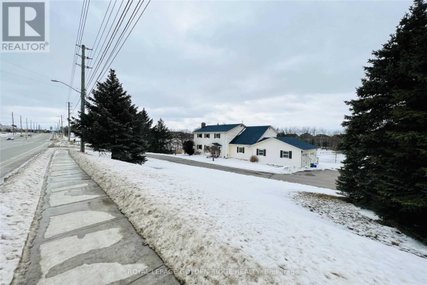 15482 LESLIE ST, Aurora