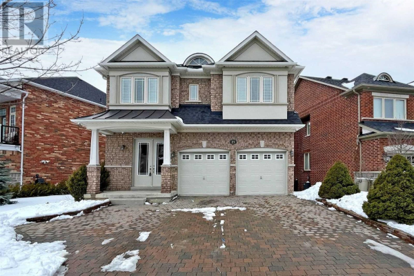 21 HUBNER DR, Richmond Hill