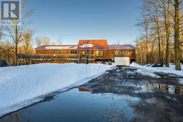 7521 COUNTY ROAD 10, Essa