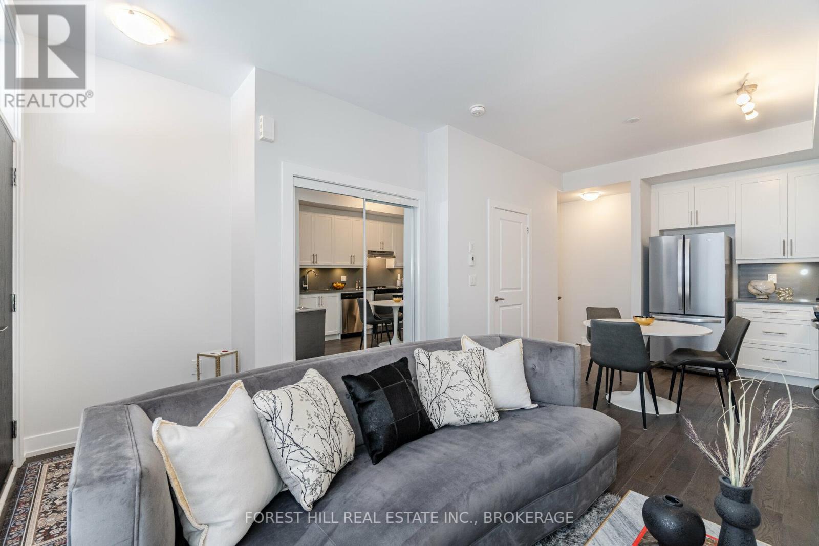 Listing N5971887 - Large Photo # 3
