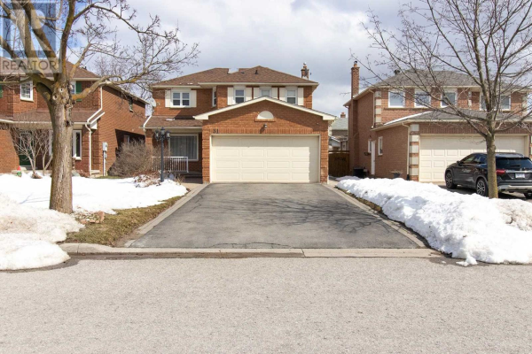 31 OKANAGAN DR, Richmond Hill