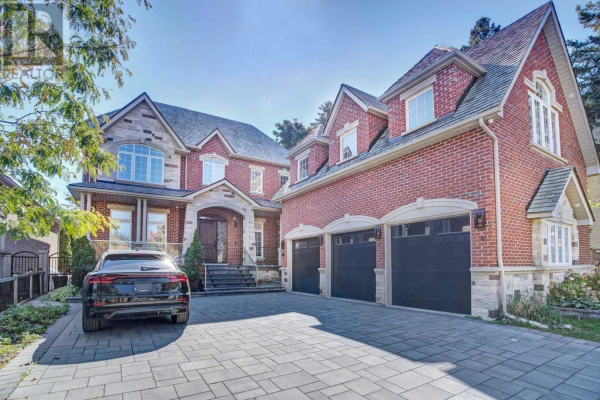 25 POPLAR DR, Richmond Hill