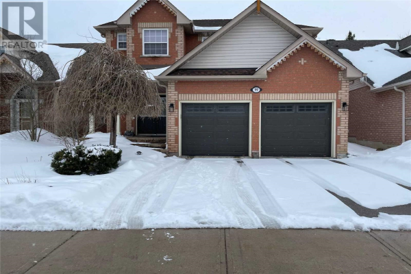 99 OLD COLONY  RD, Richmond Hill