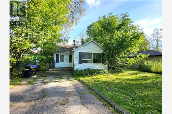 1107 POPLAR DR, Innisfil