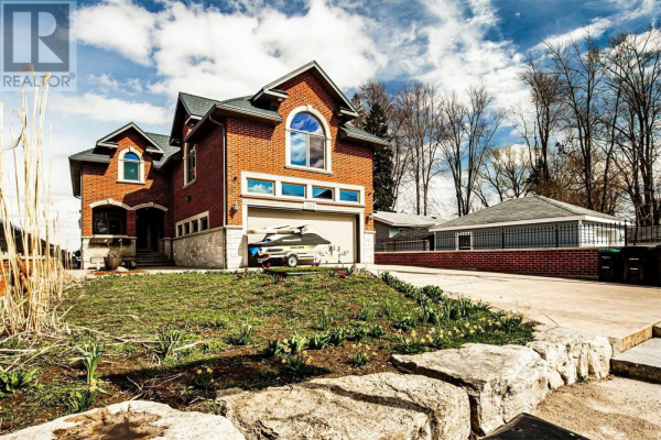 283 BEACH RD, Innisfil