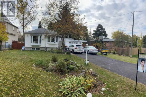 104 HARDING BLVD, Richmond Hill