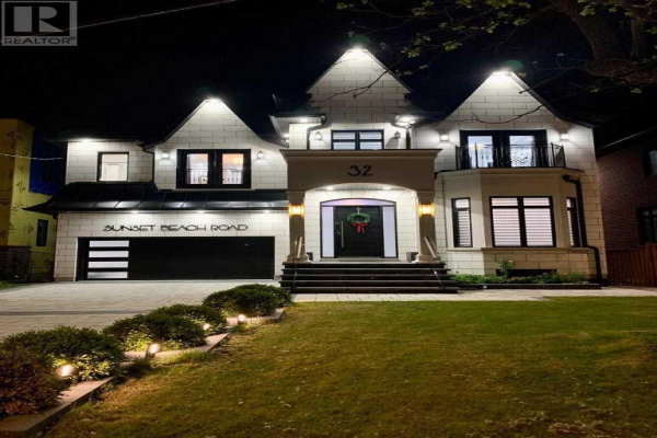 32 SUNSET BEACH RD, Richmond Hill