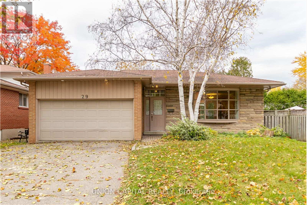 29 FRED VARLEY DR, Markham