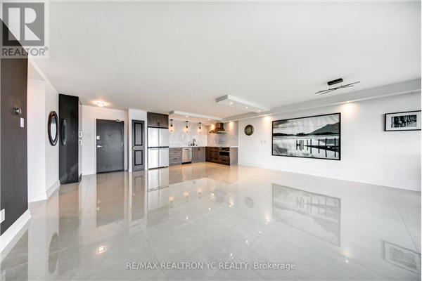 #1712 -8111 YONGE ST, Markham