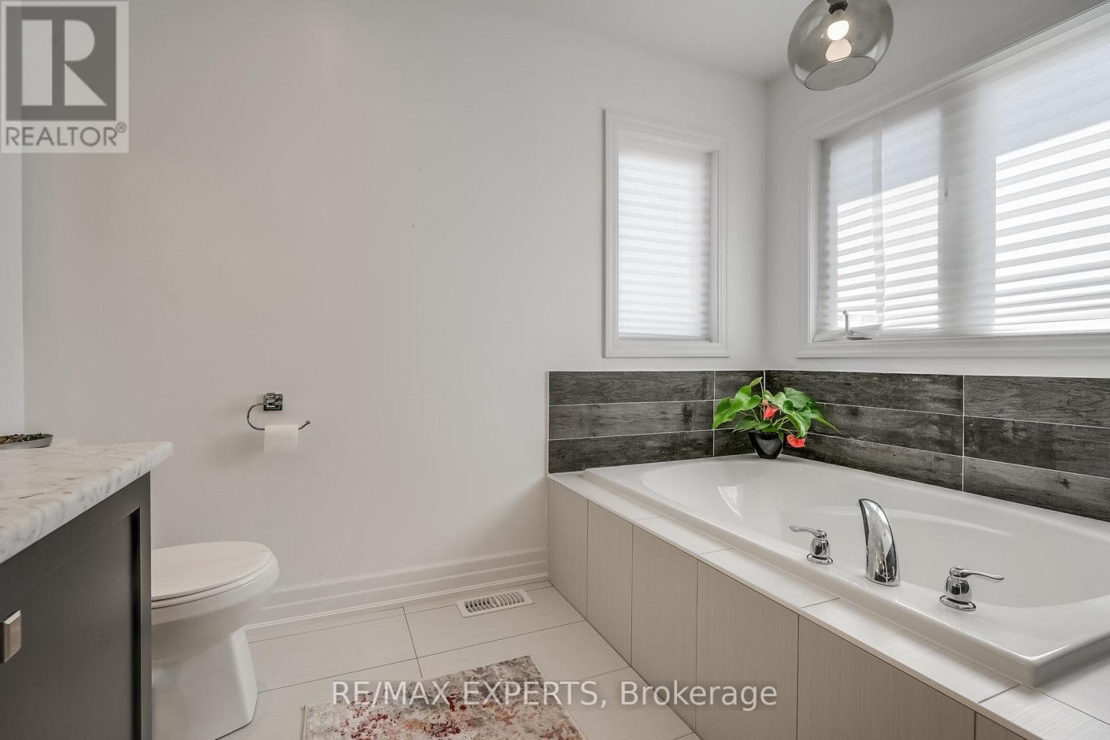 79 STEVENSON ST