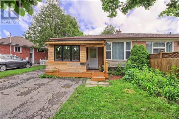 211 AXMINSTER DR, Richmond Hill