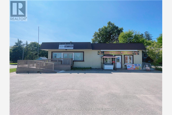 7896 YONGE ST, Innisfil