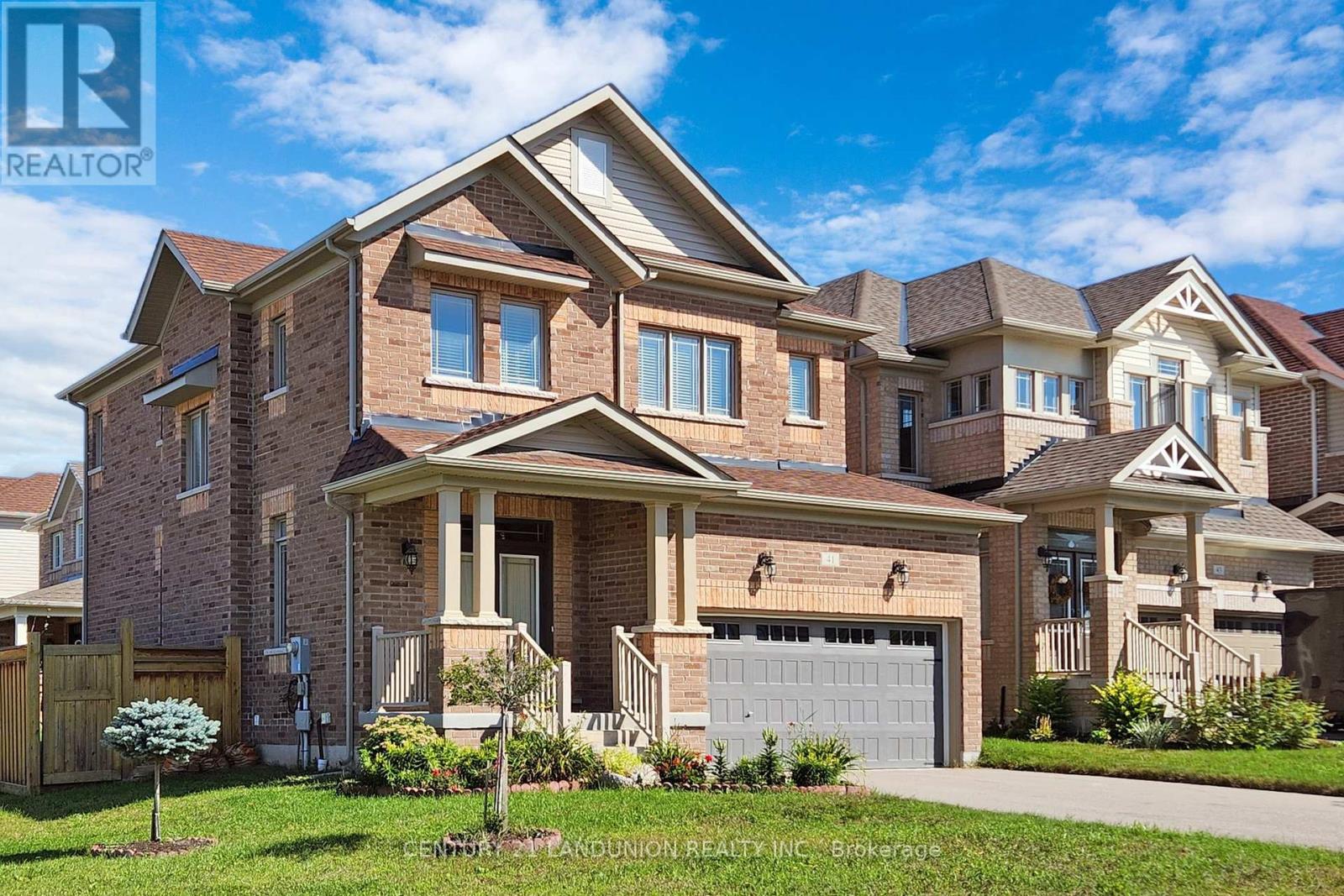 41 ATKINSON CRES