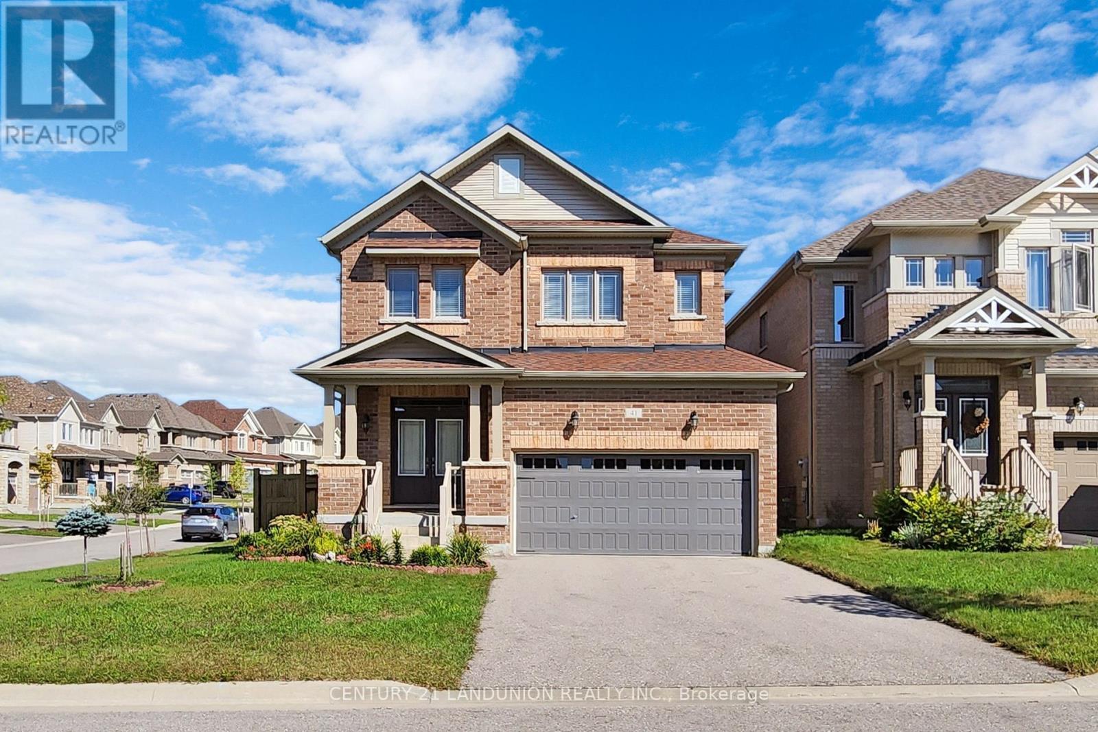 41 ATKINSON CRES
