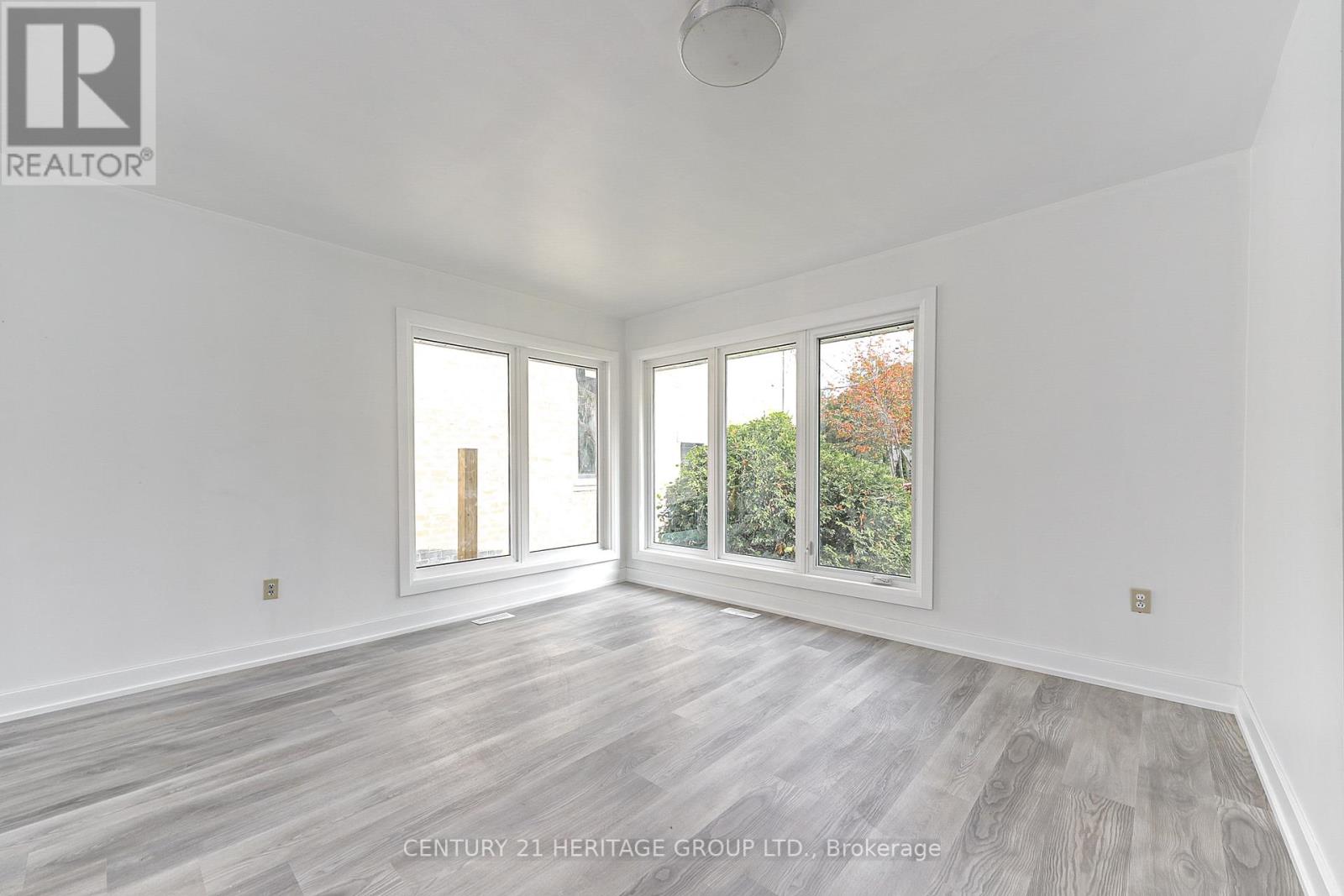 2134 WILLARD AVE