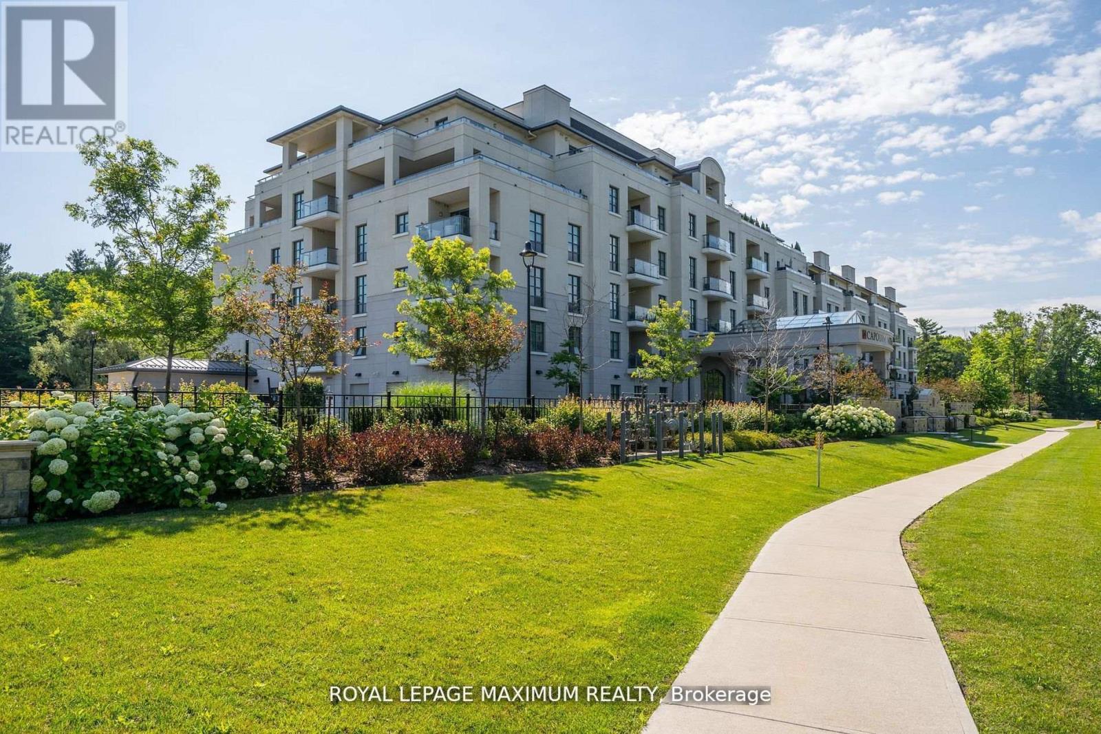 #211 -9909 PINE VALLEY DR, #211