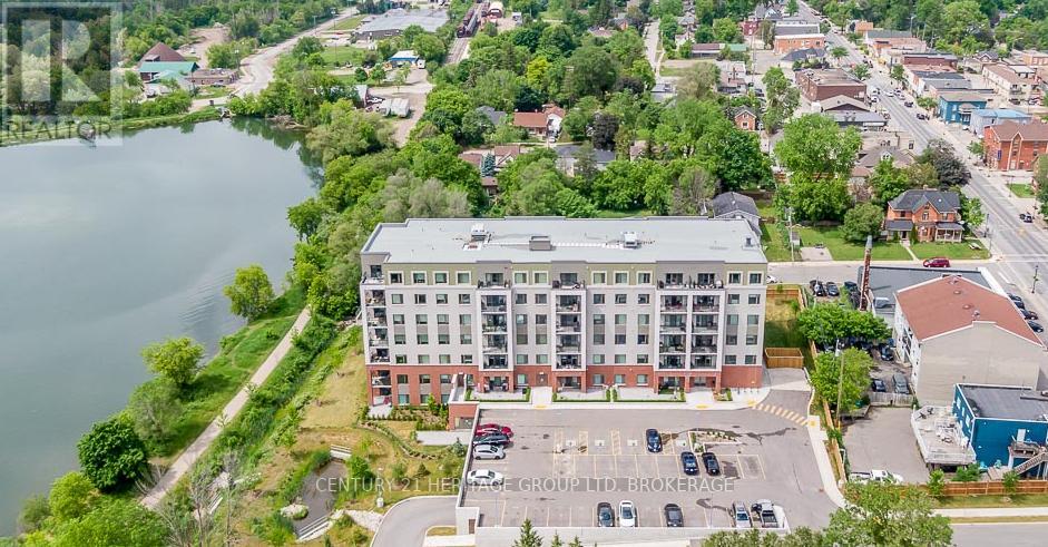 #404 -64 QUEEN ST S, #404