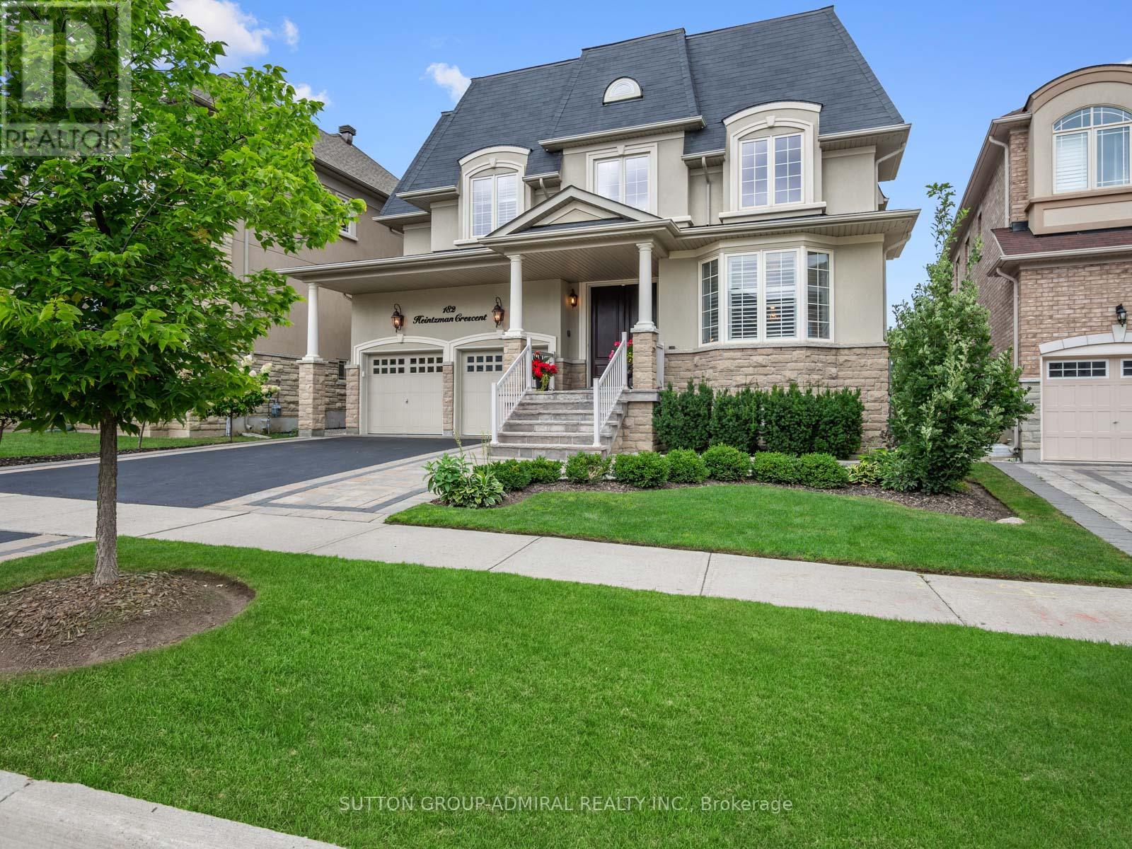 182 HEINTZMAN CRES