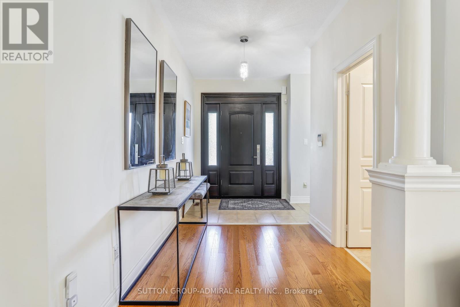381 MARIA ANTONIA RD