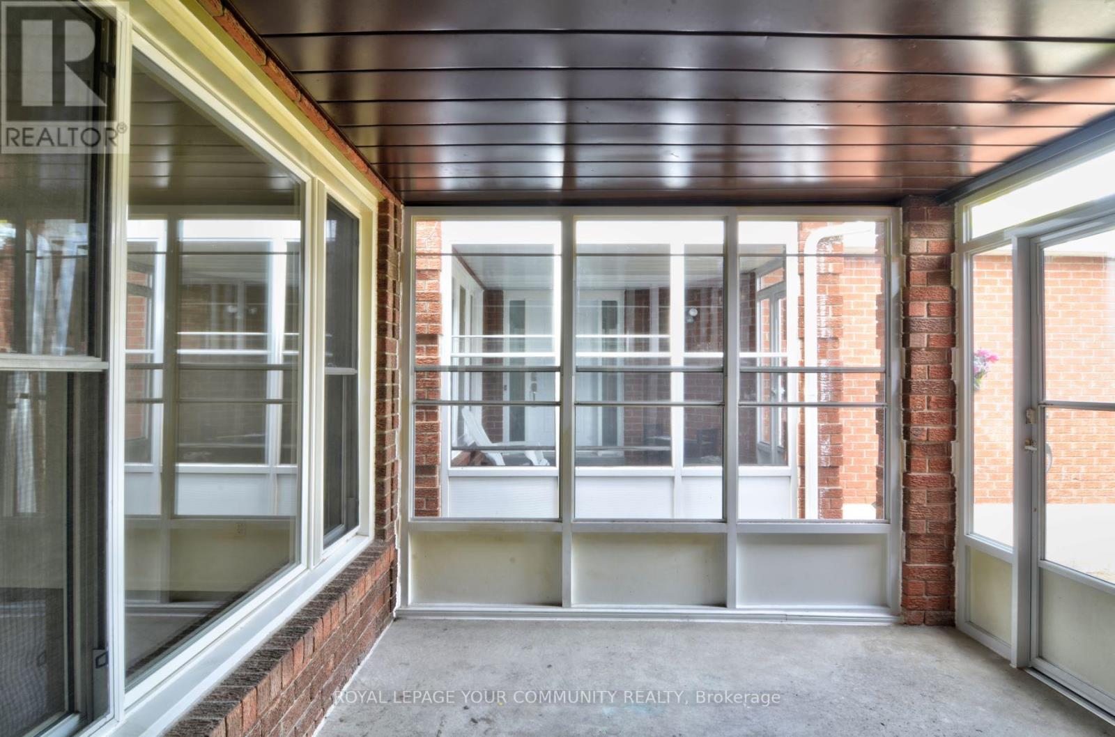 136 WOODCROFT LANE