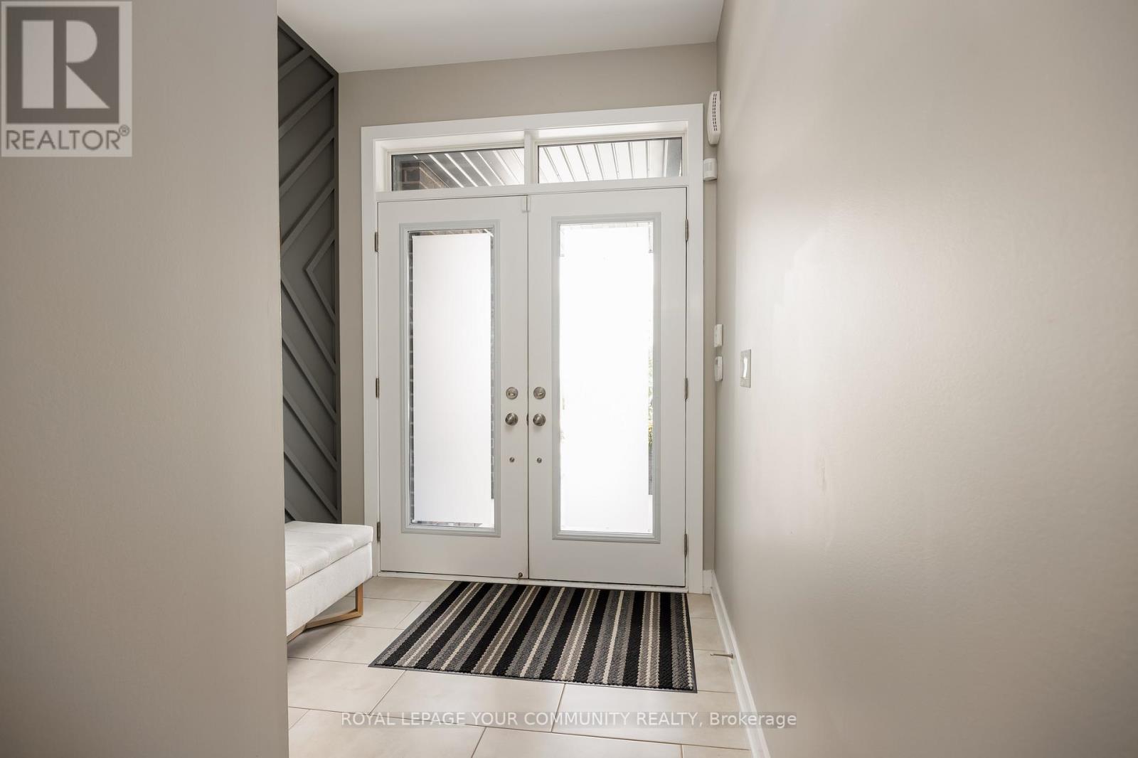 122 SALTERTON CIRC