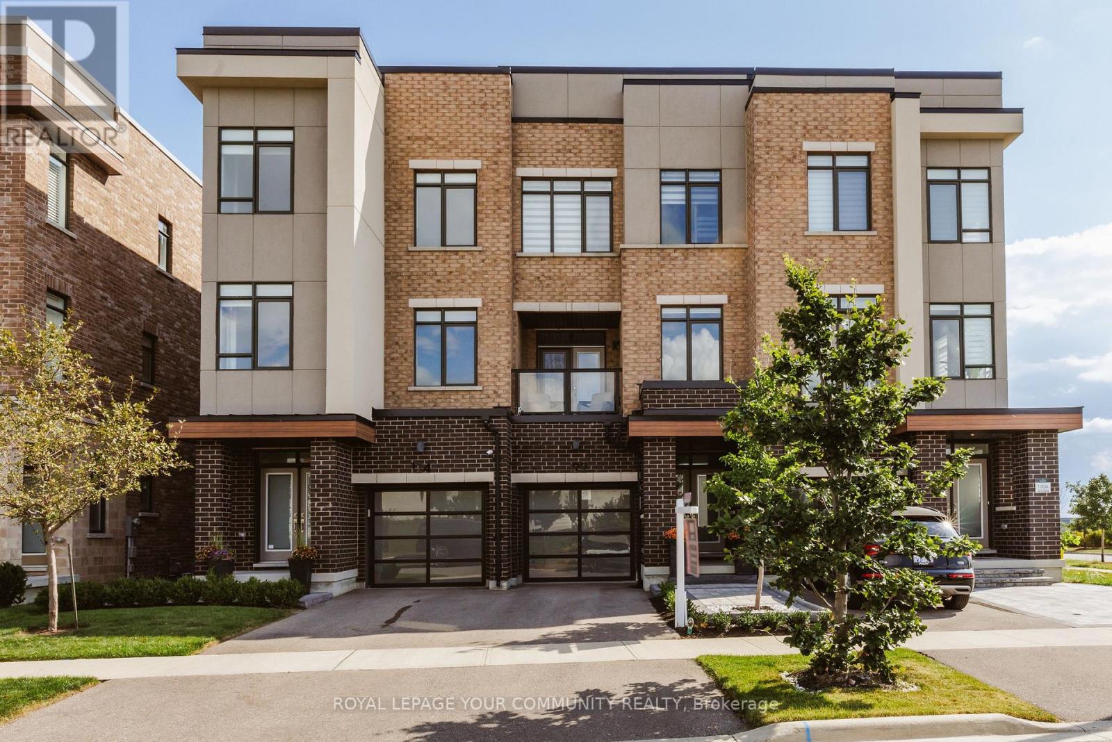 122 SALTERTON CIRC