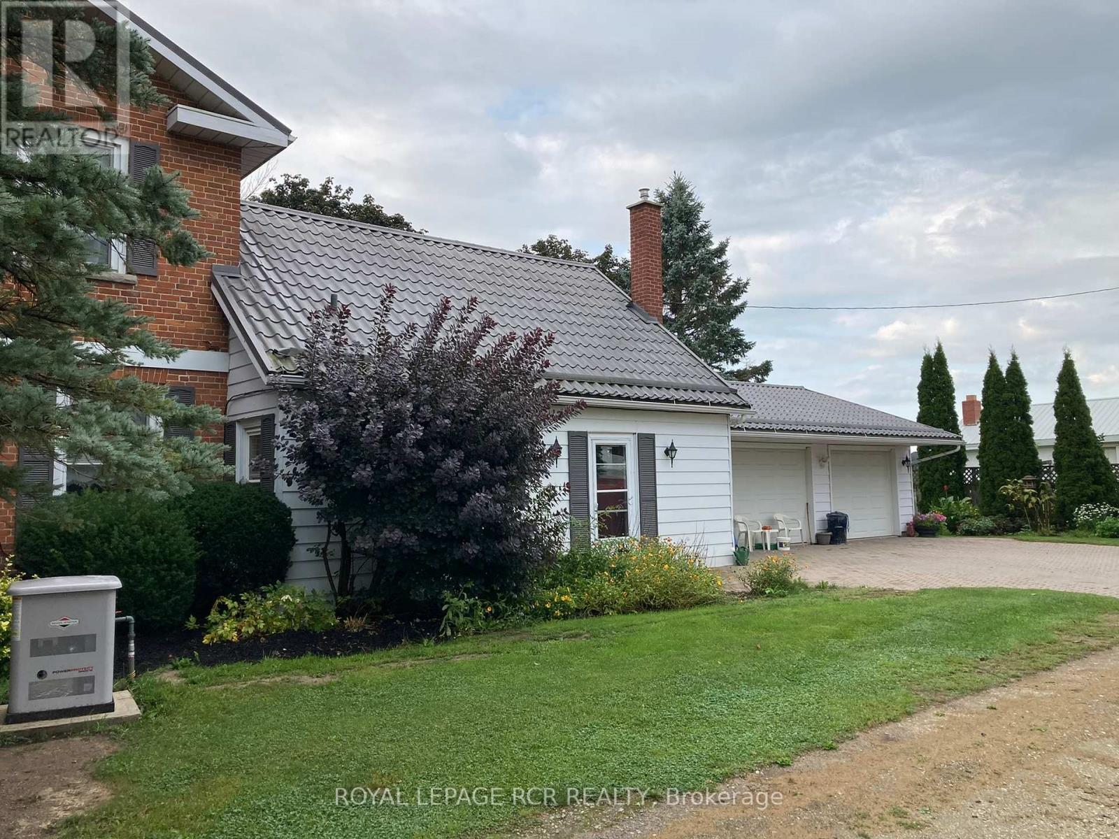 152 LEONARD RD