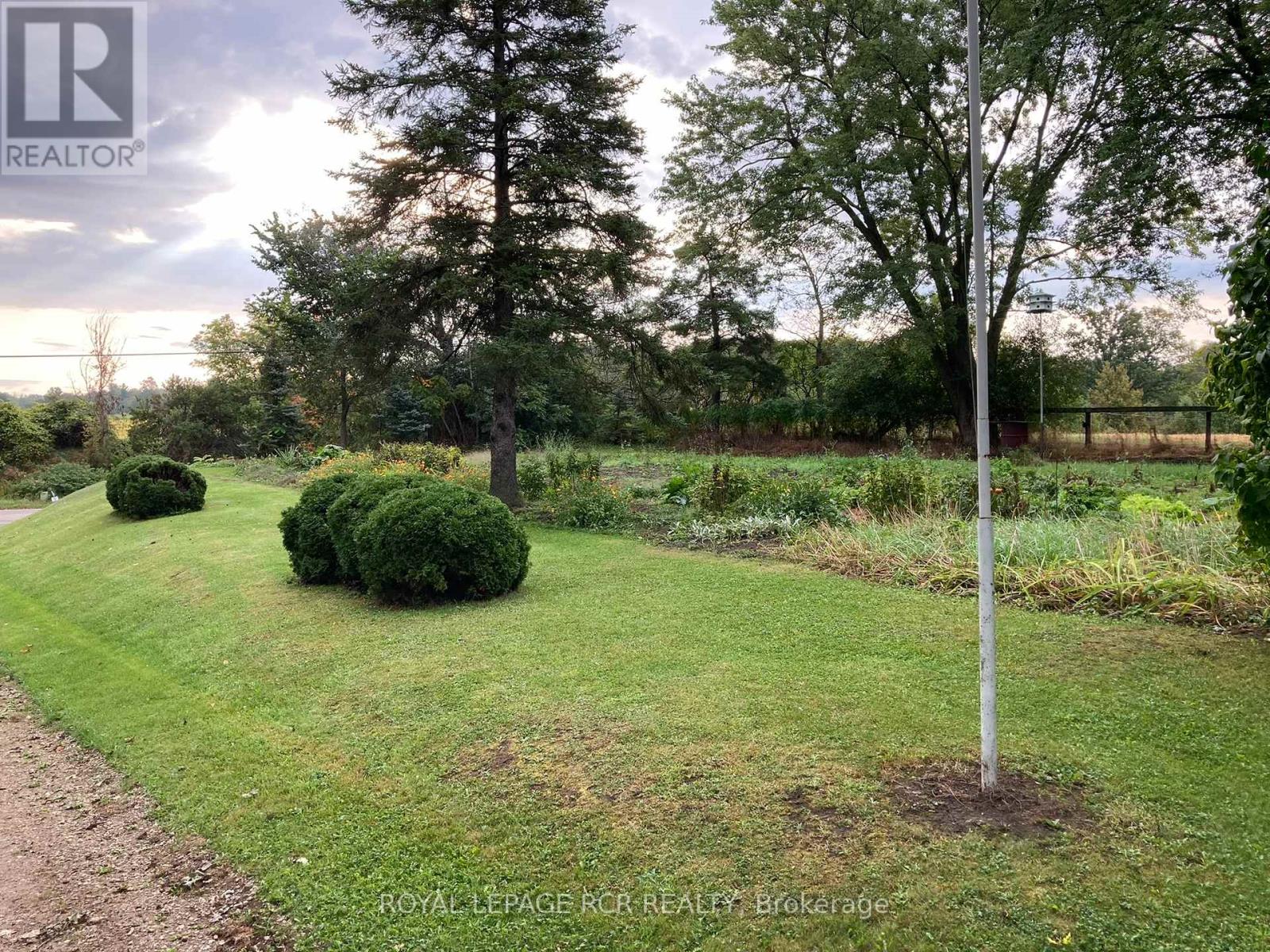 152 LEONARD RD