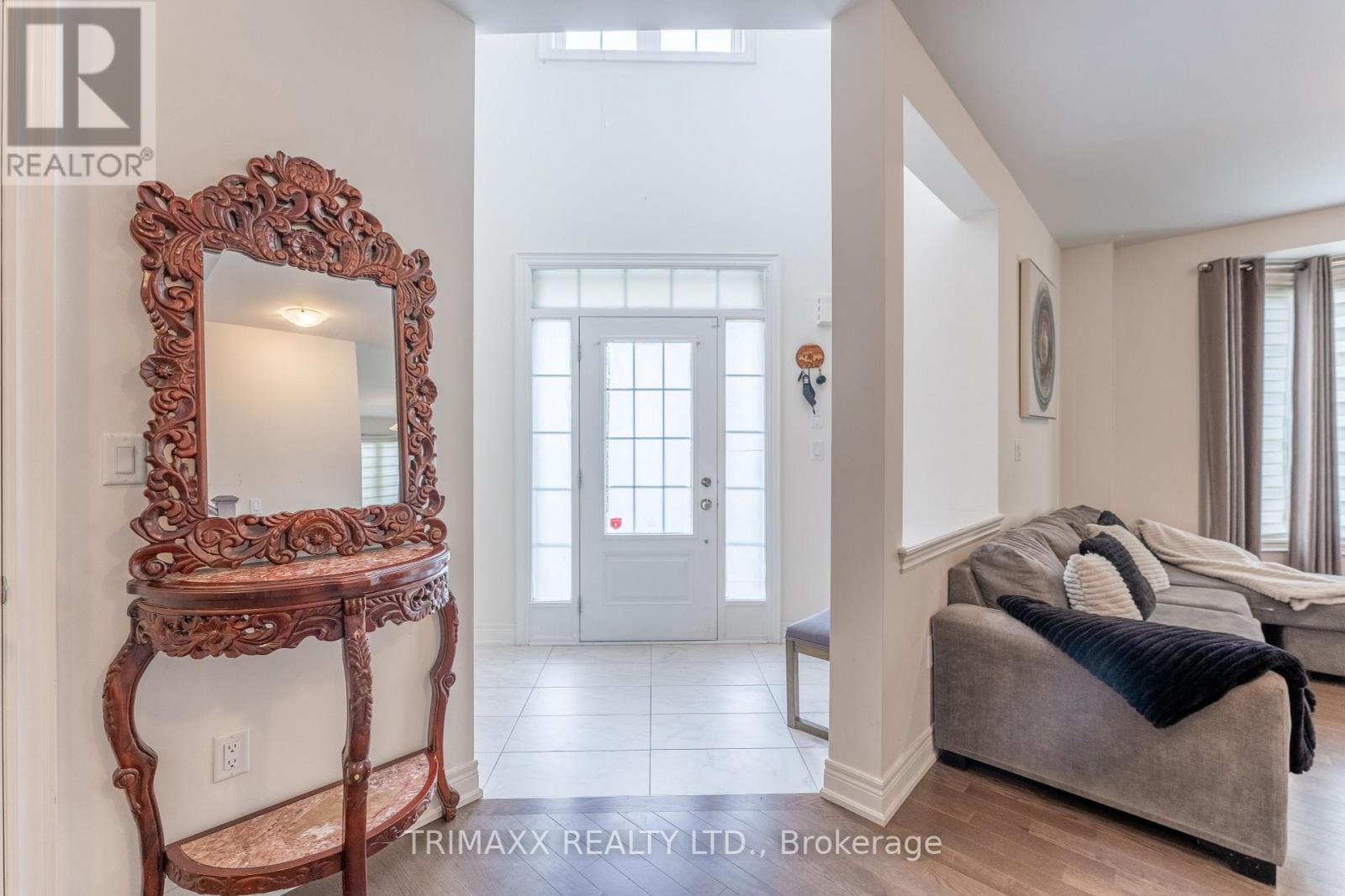 2 DOWNY EMERALD DR