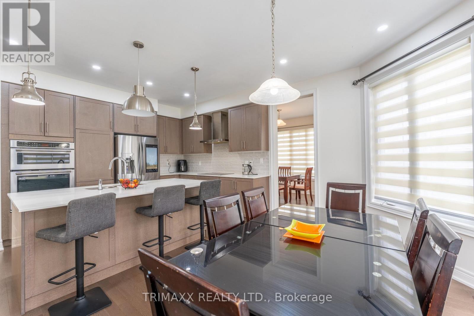 2 DOWNY EMERALD DR