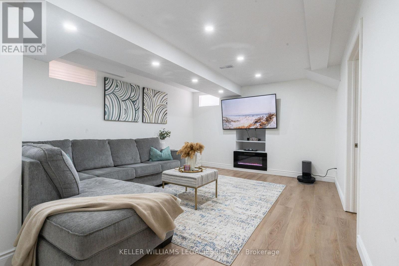 6 ROMANELLI CRES