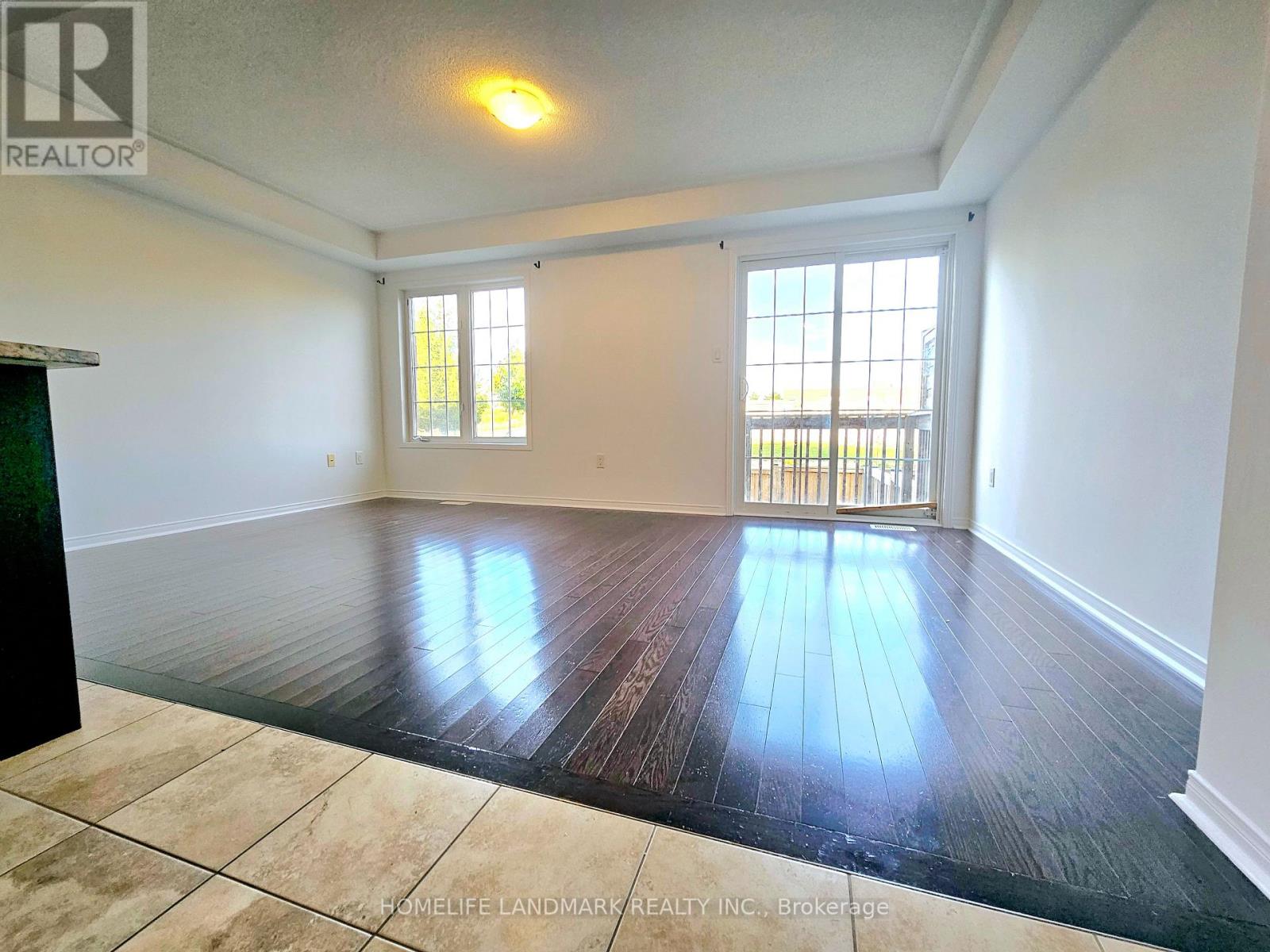 115 RUSSEL DR