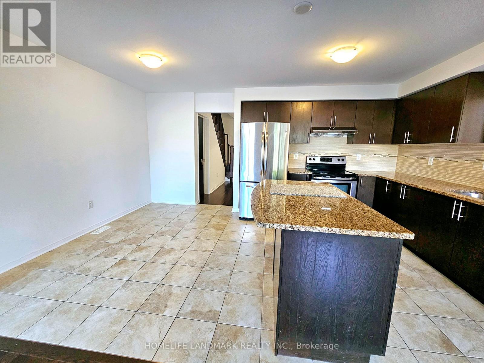 115 RUSSEL DR