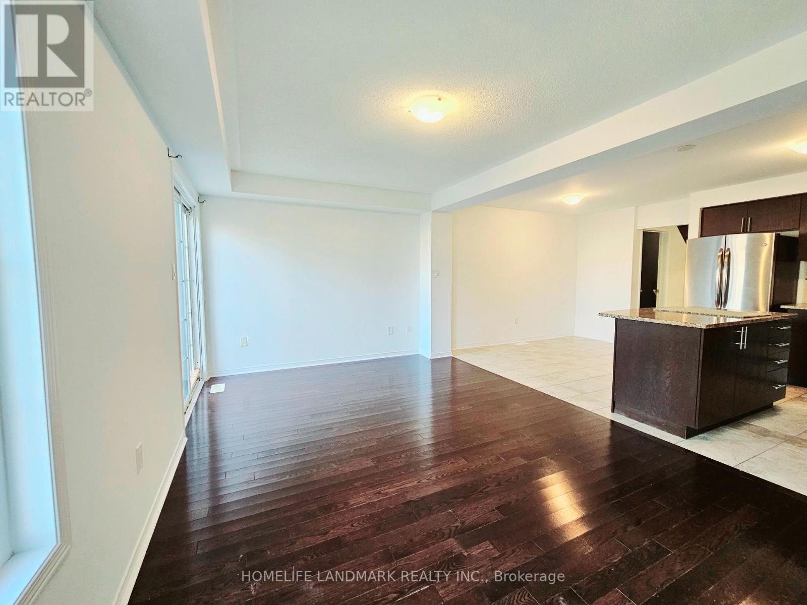 115 RUSSEL DR