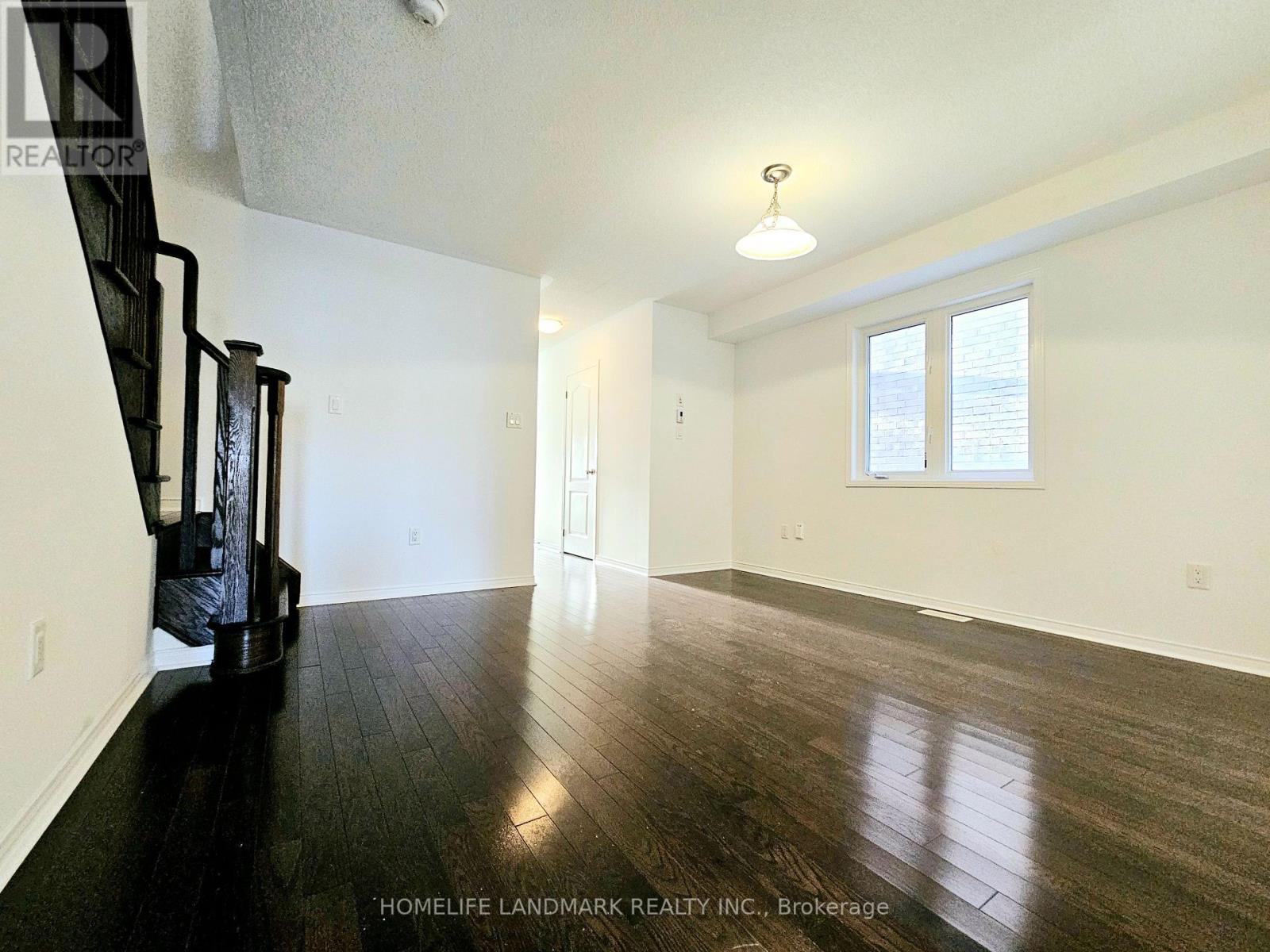 115 RUSSEL DR