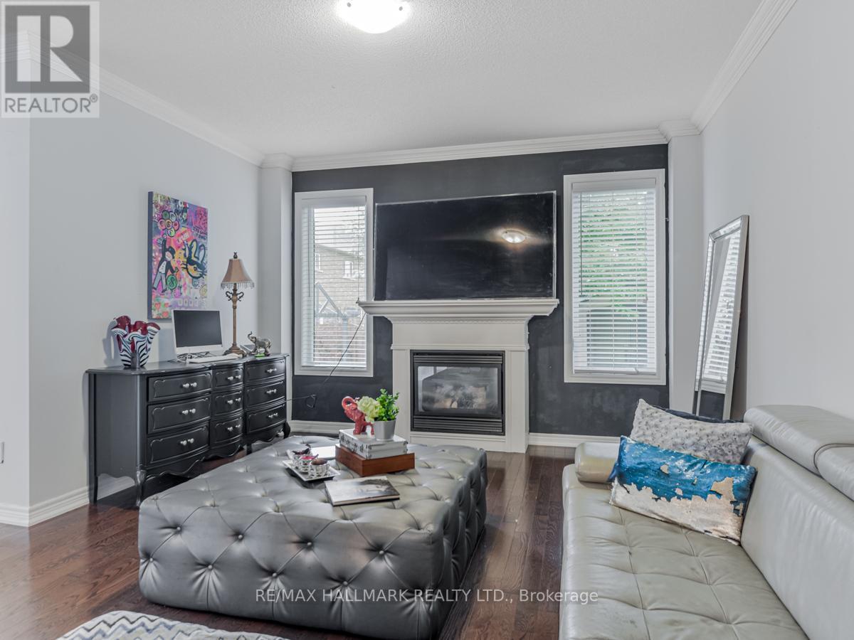 12 MCKENZIE WAY